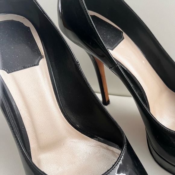 Dior Peep Toe Patent Pumps - Picture 5 of 7